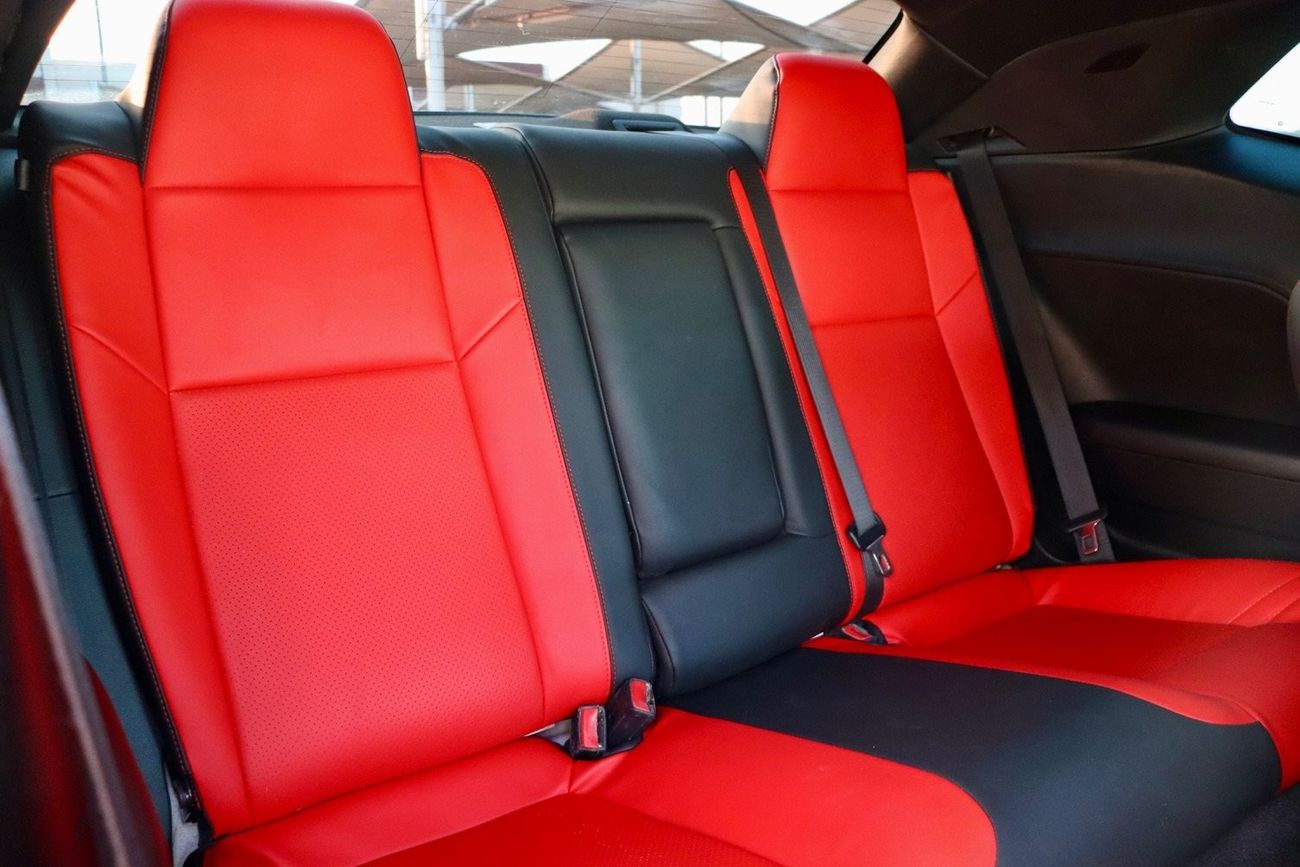 Dodge Challenger Dodge Challenger R/T / USA / 2018 / 5.7L /