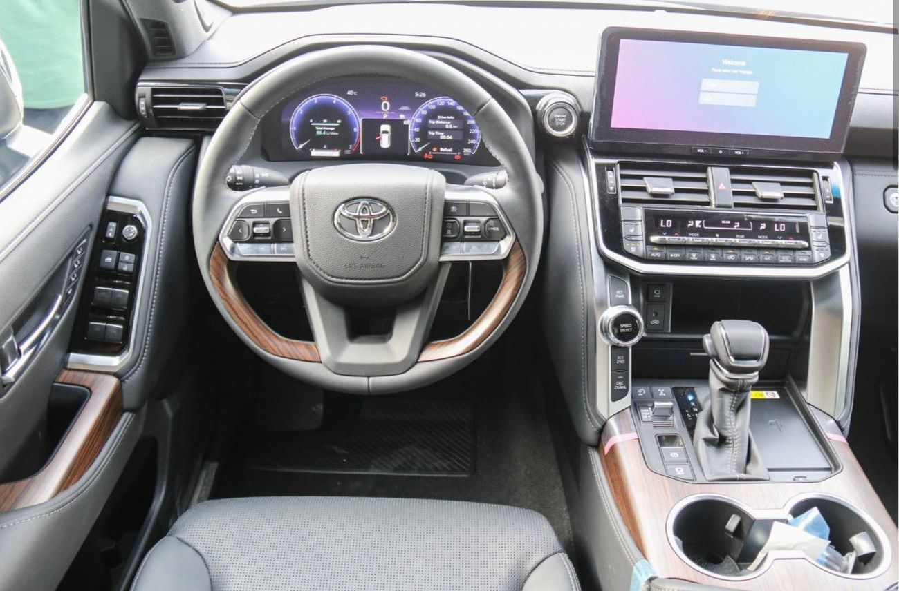 تويوتا لاند كروزر 4.0L Black Edition