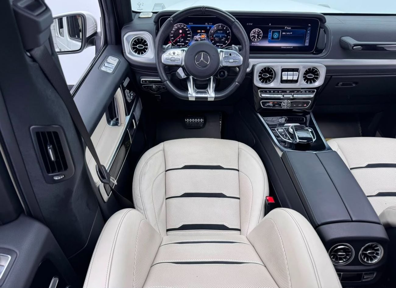 Mercedes Benz G63 AMG STD 2022 Mercedes-Benz G63 AMG, Service History, 1 Year Warranty, Excellent Condition, Korean