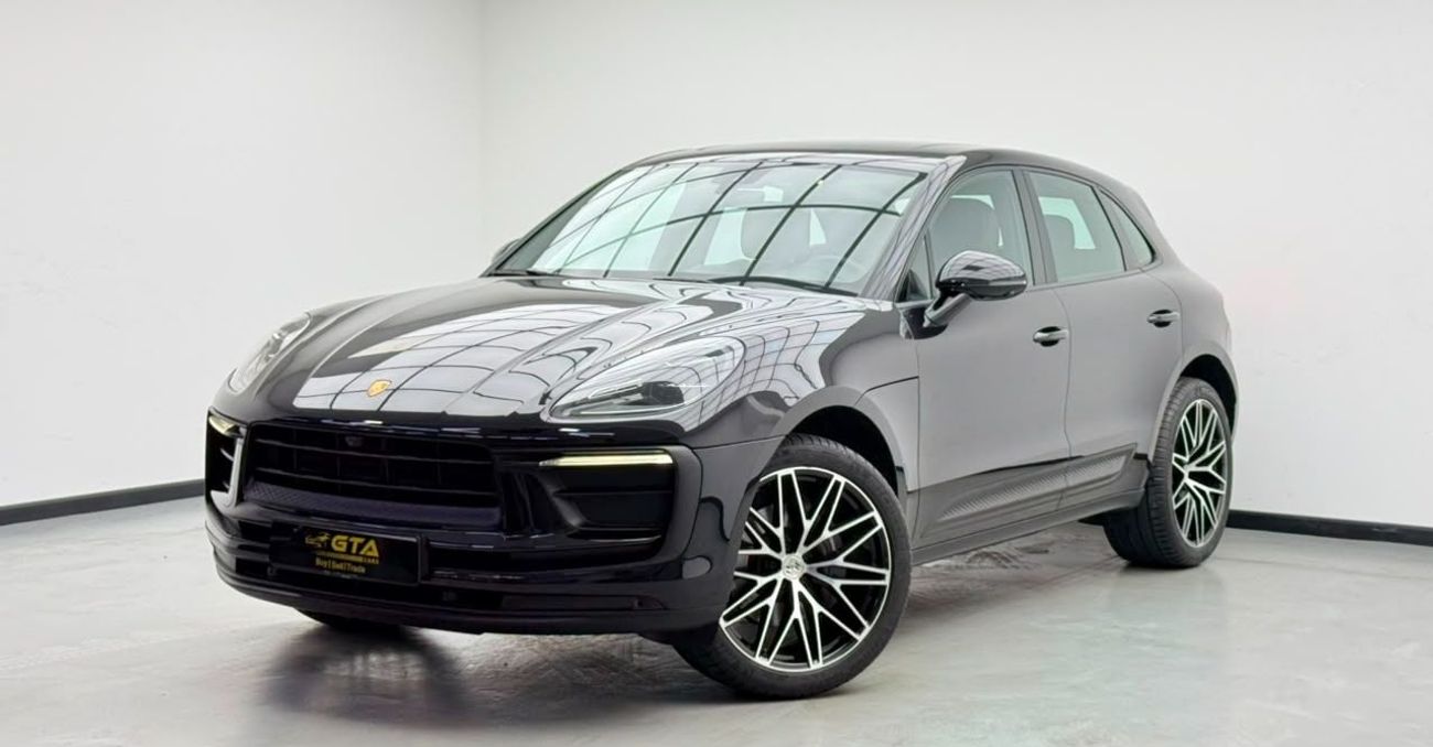 Porsche Macan STD 2024 Porsche Macan, 2027 Porsche Warranty, Full Porsche Service History, Very Low Km, GCC