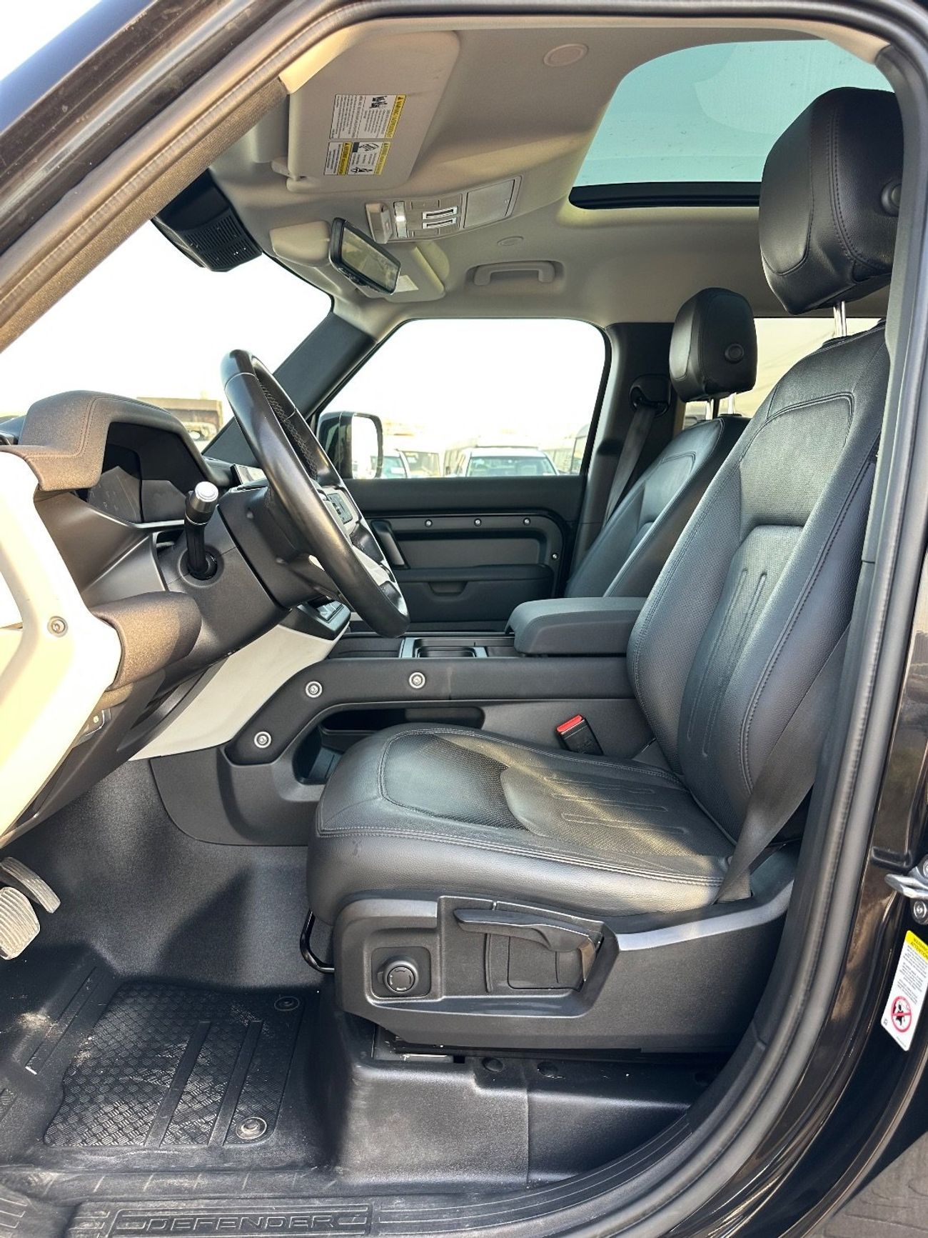 Land Rover Defender P300 110 S 2.0L (5 Seater)