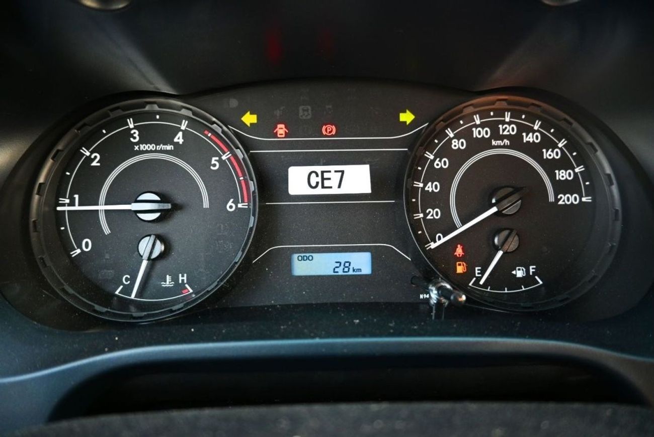 تويوتا هيلوكس تويوتا هايلكس دي ال اكس 2024 2.4L ديزل