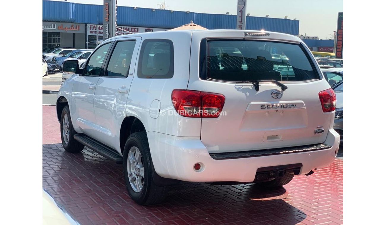 Toyota Sequoia 5.7L V8 GCC SPECS