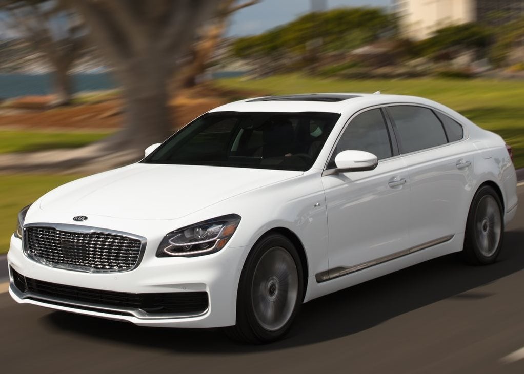 كيا K900 exterior - Front Left Angled