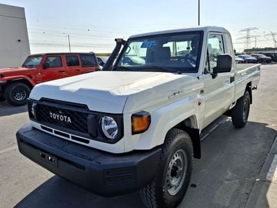 Toyota Land Cruiser Pick Up Toyota LC Pickup 2.8L 2025 MT SC White Diesel GCC
