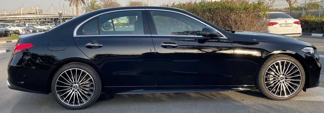 مرسيدس بنز C 200 AMG Premium Plus 5 y warranty 2025 GCC