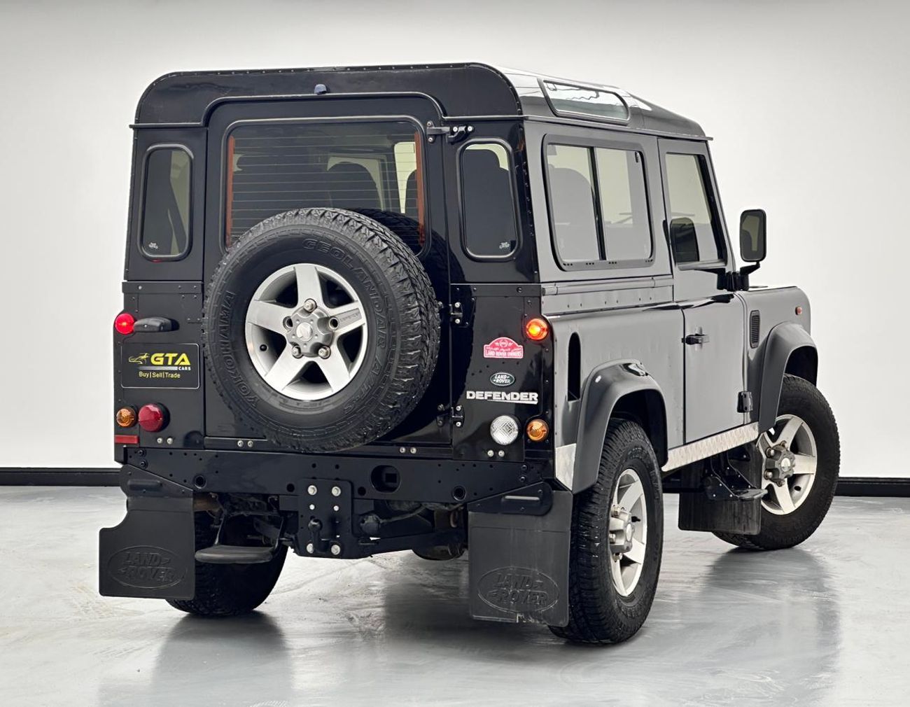 لاند روفر ديفندر 2011 Land Rover Defender 90, Full Service History, Excellent Condition, GCC