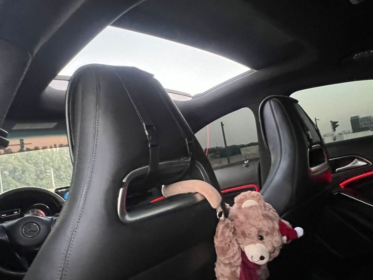 Mercedes Benz CLA250