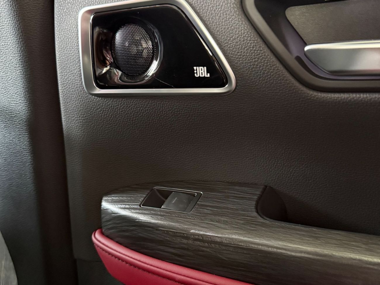 Toyota Land Cruiser VXR 3.5 HYBRID TWIN TURBO **التصدير فقط خارج الخليج**EXPORT ONLY**