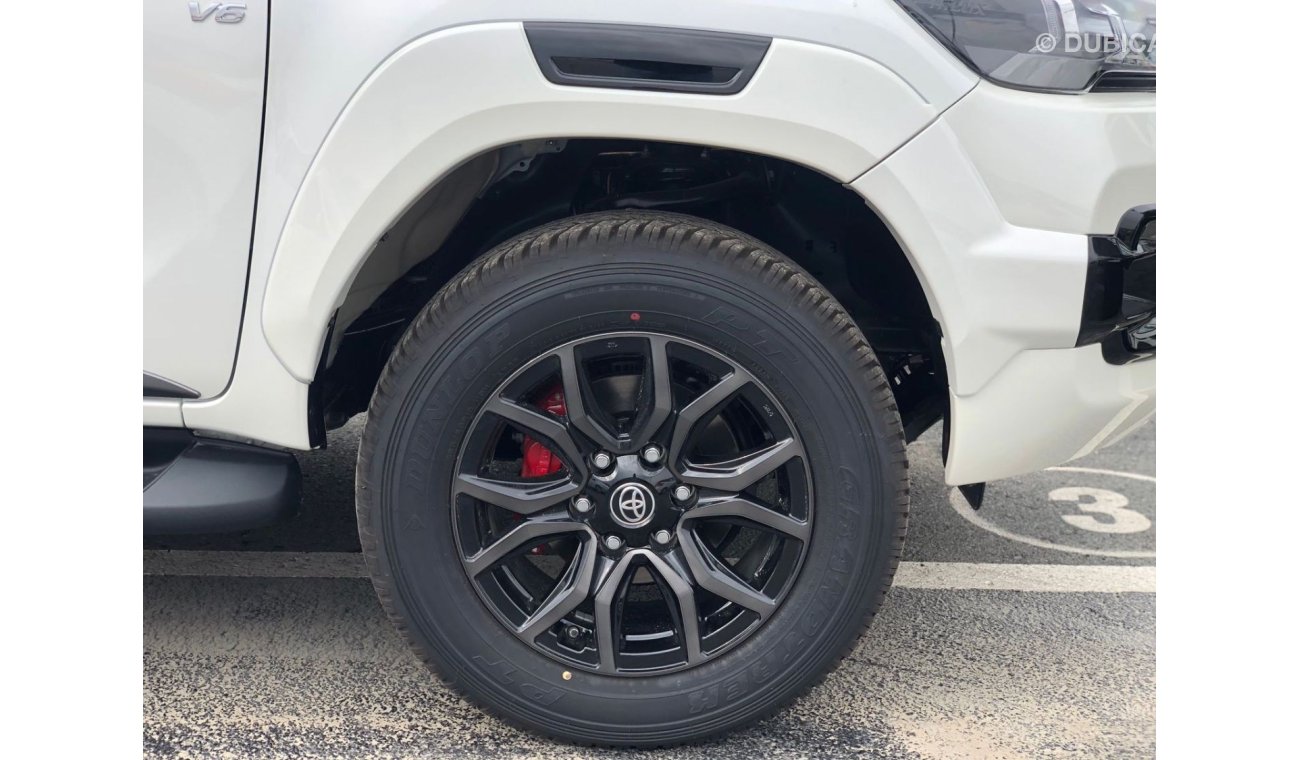 تويوتا هيلوكس TOYOTA HILUX GR 4.0L AT FULL