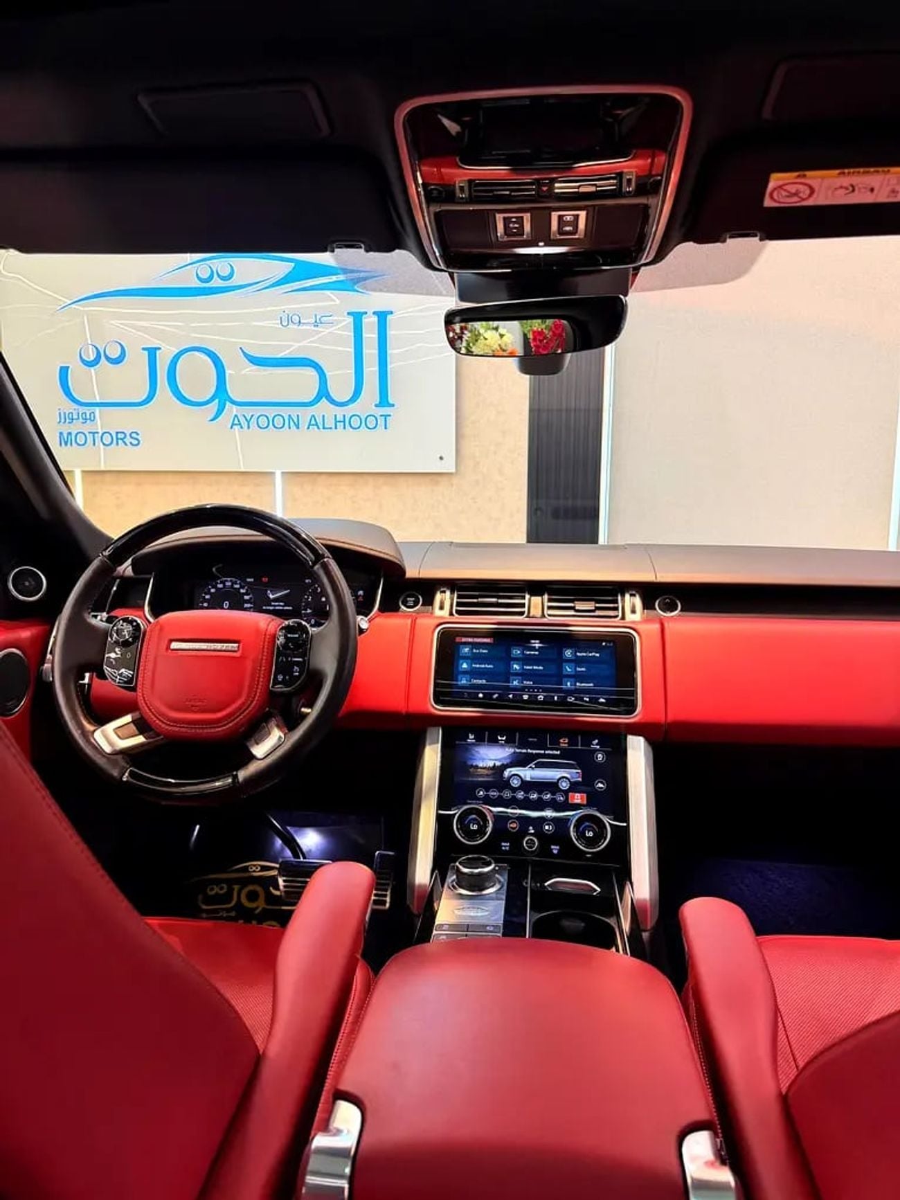 Land Rover Range Rover AUTOBIOGRAPHY KIT RR VOGUE || GCC II FULLY LOADED I| PANORAMA I| SCREENS II HEADS UP DISPLAY