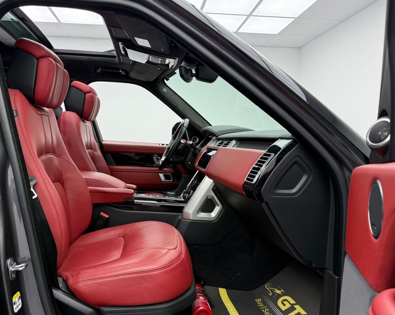 Land Rover Range Rover 2021 Range Rover Vogue SE UAE Edition, 2026 RR Warranty, Full RR Service History, Fully Loaded, GCC