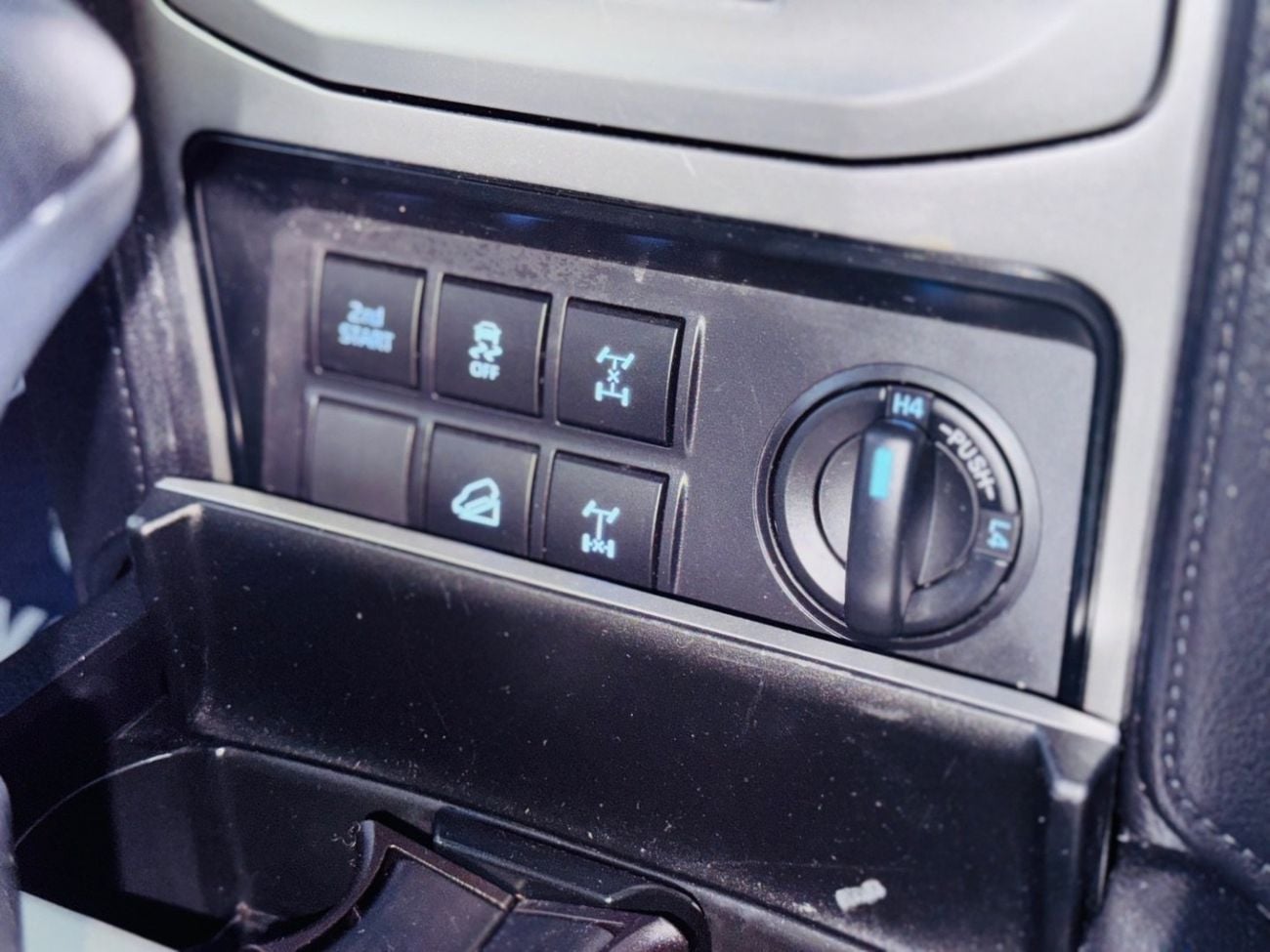 Toyota Prado TX-L Toyota prado 2023 diesel silver RHD