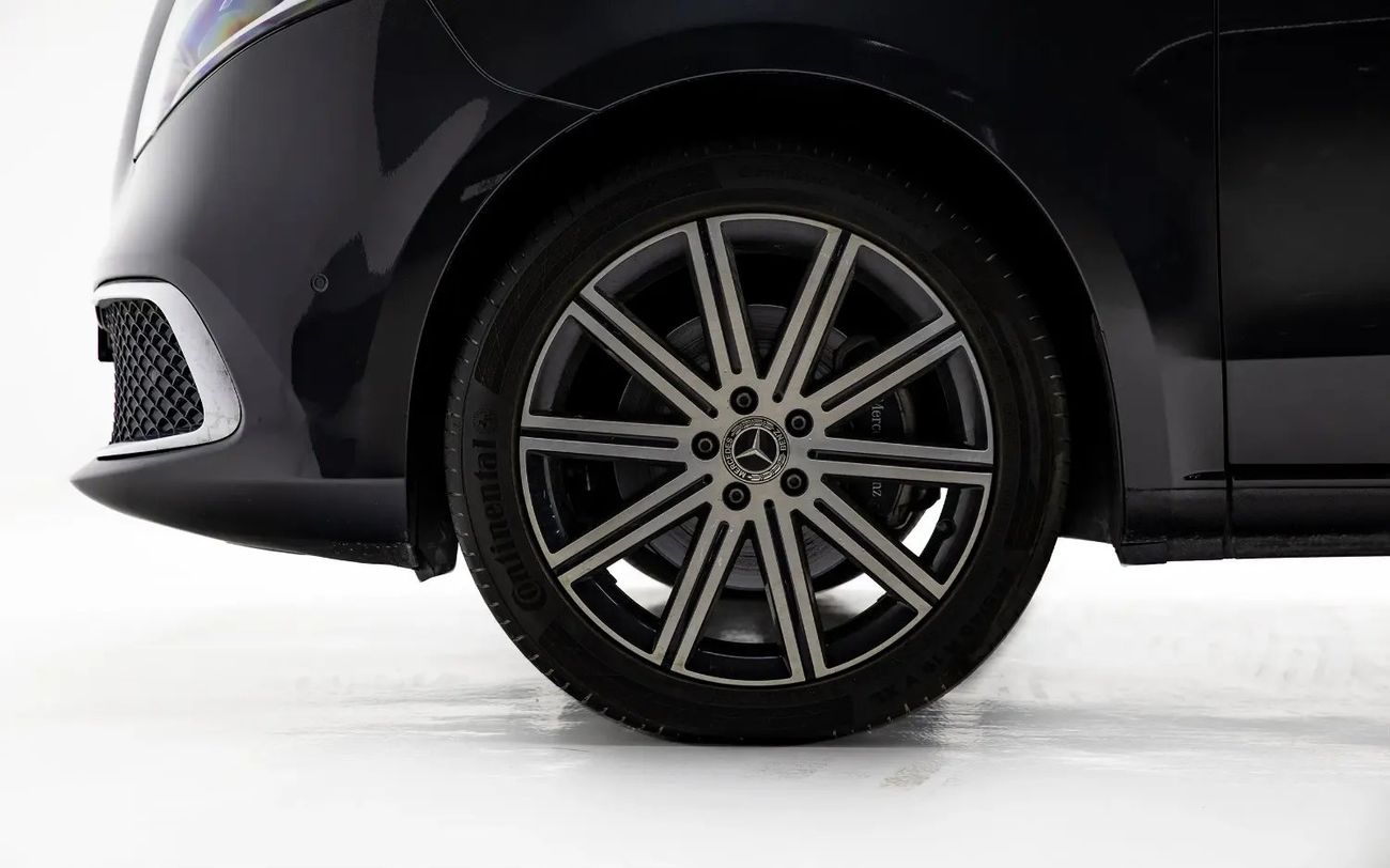 Mercedes-Benz V 250 Maybach - GCC Spec