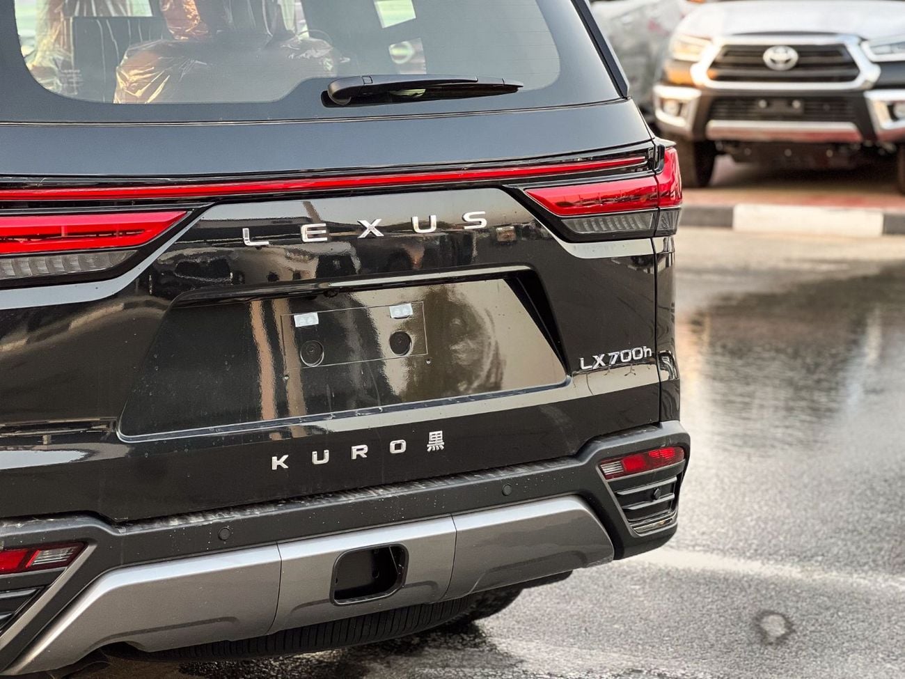 لكزس LX 700h VIP 2026 Lexus LX700h 3.5L TT KURO VIP - EXPORT ONLY
