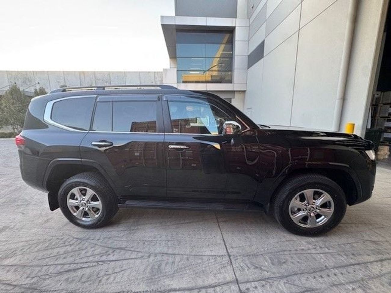 Toyota Land Cruiser Toyota Lc300 Sahara RHD,diesel engine 3.3L ,black colour 2026 brand new