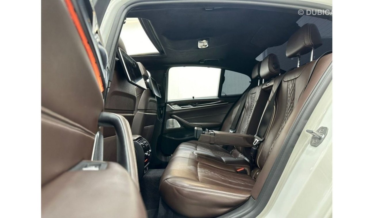 بي أم دبليو 530i M سبورت 2018 BMW 530i M-Sport Masterclass, Feb 2025 BMW Warranty, Feb 2029 BMW Service Pack, GCC