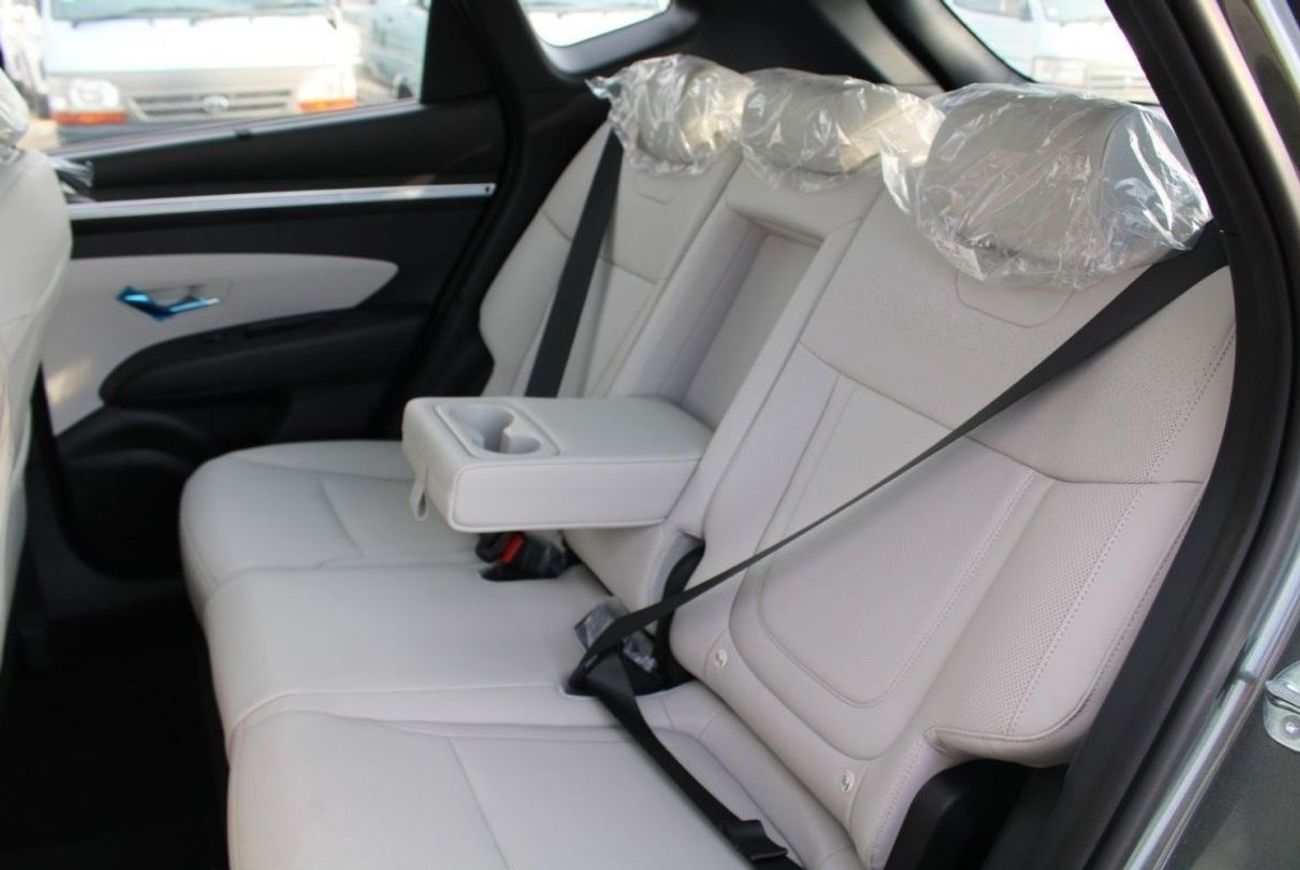 هيونداي توسون HYUNDAI TUCSON 2.5L PETROL 4WD ROYAL PLUS AUTO