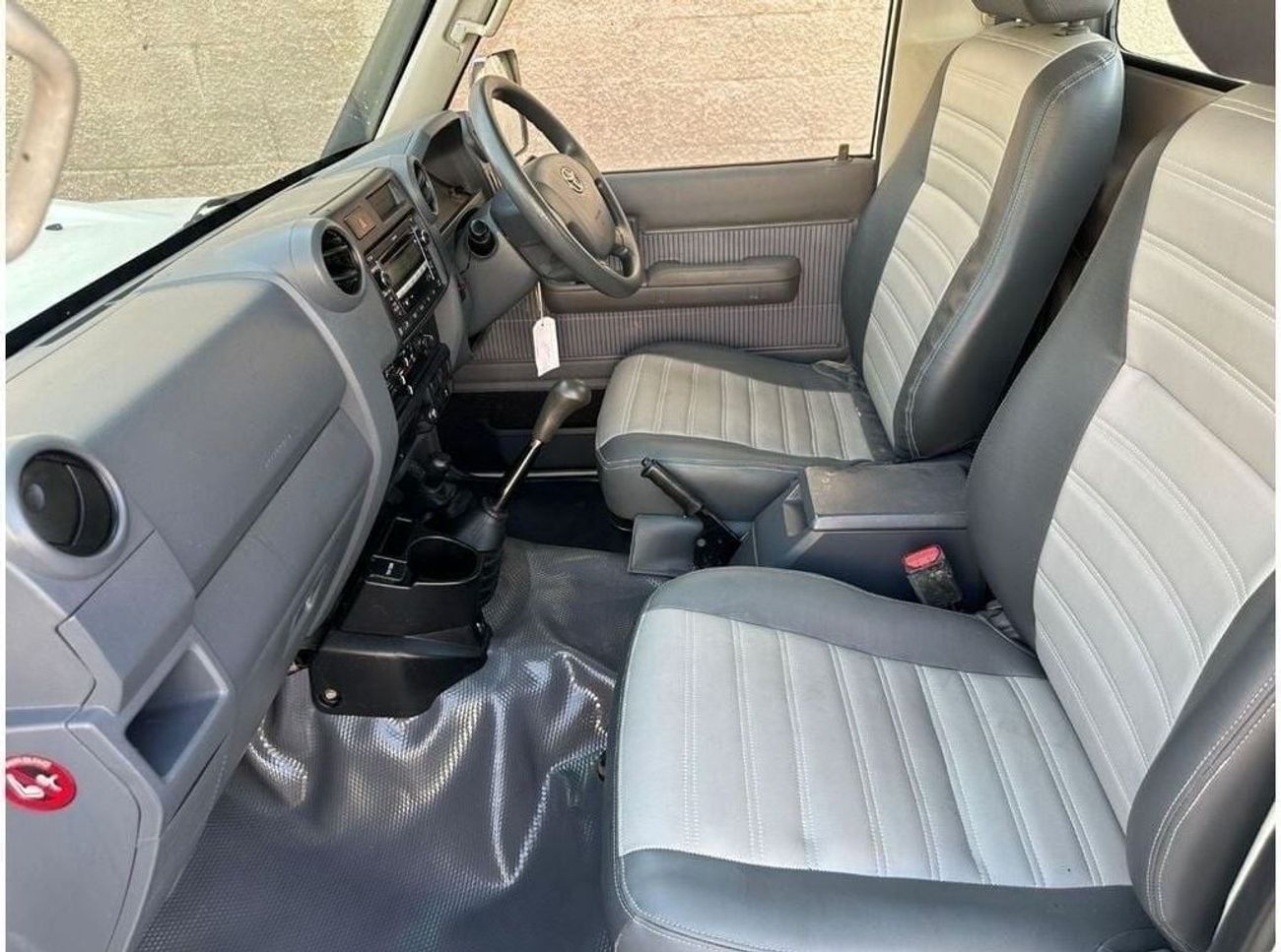 Toyota Land Cruiser Pick Up