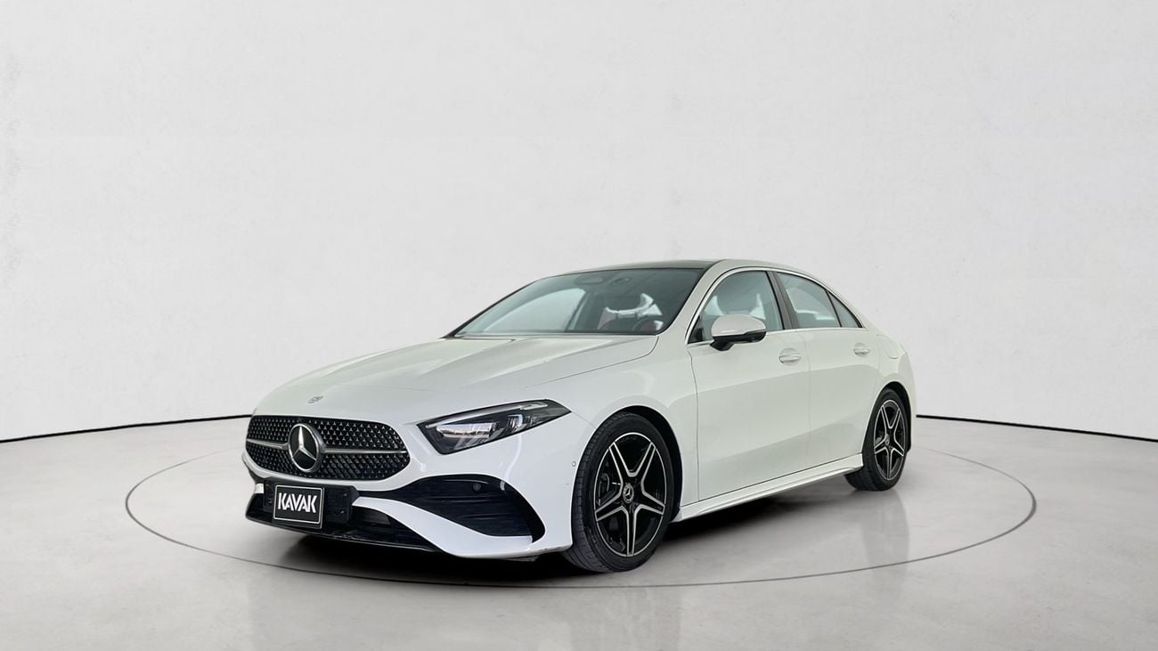 Mercedes Benz A200 STD | Guaranteed Warranty | 0 Down Payment