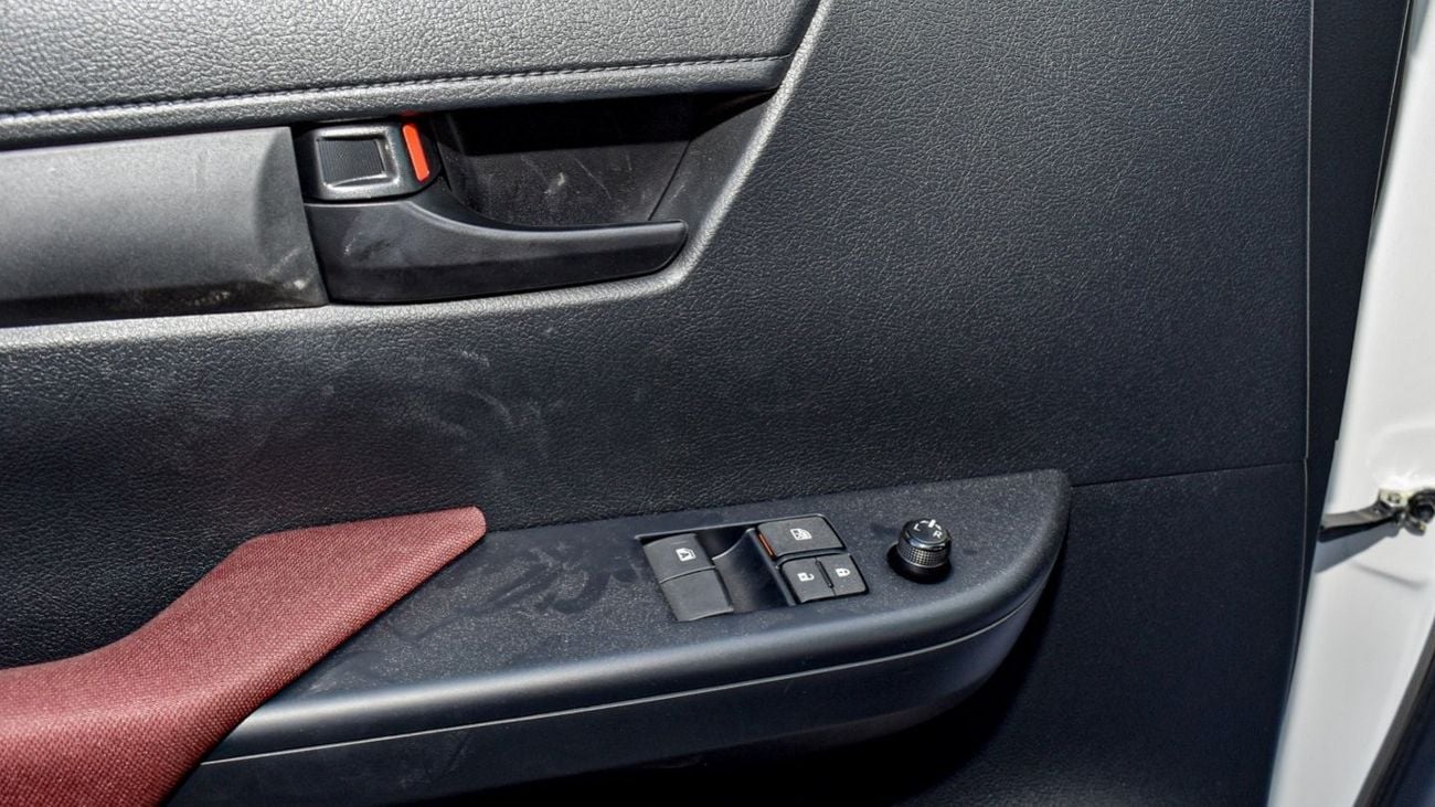 Toyota Hilux GL 2.7L Single Cabin 4WD M/T