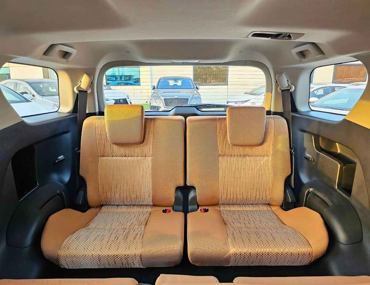 Toyota Fortuner 2.4L V4 DIESEL / MANUAL A.C / DIFF LOCK / OVER FENDER / FOG LAMPS / CHROME HANDLE /CODE#FD24B