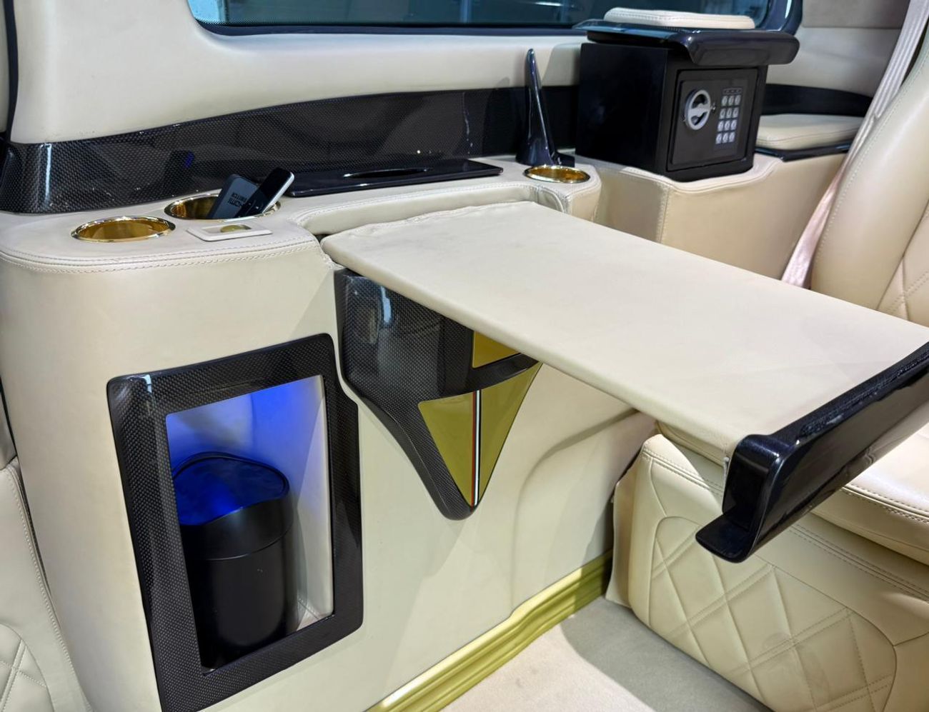 Mercedes-Benz V 250 2017 Mercedes Benz V250, Full Service History, Carbon Fiber Interior, Very Low Km, Fully Loaded, GCC