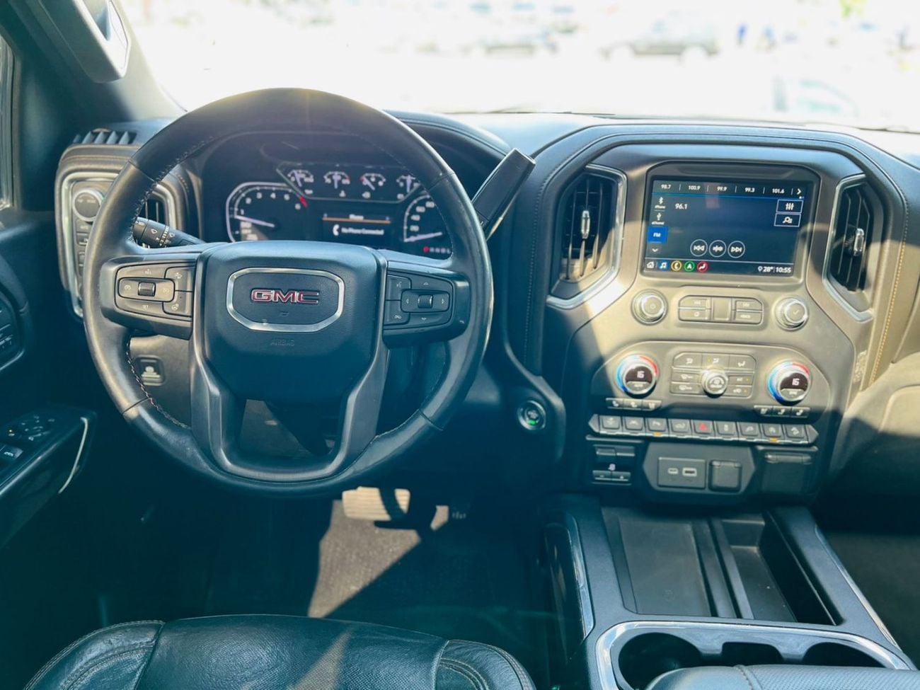 GMC Sierra GMC SIERRA 2020 5.3L V8 SLT Crew Cab (AWD)