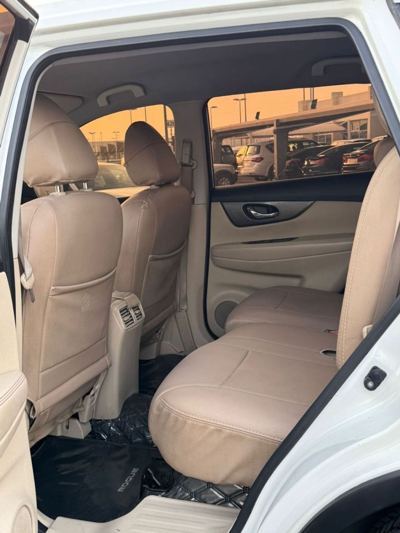 Nissan XTrail Excellent condition & luxury feel