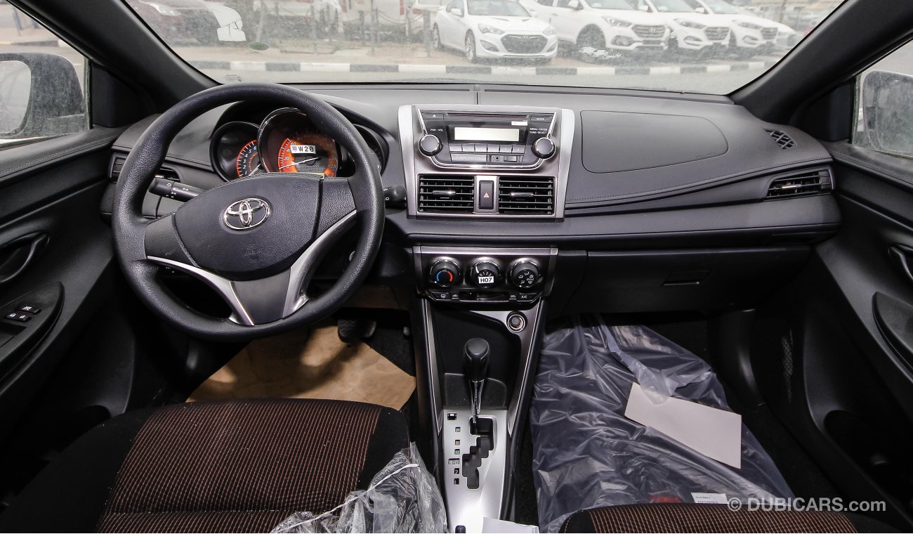 Toyota Yaris E