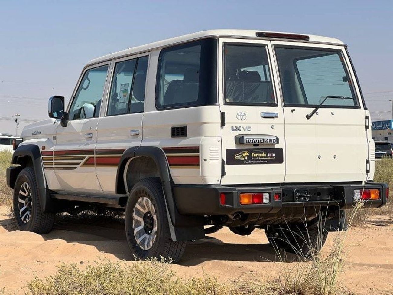 Toyota Land Cruiser 70 LC76 4.0L PTR A/T // 2026 // FULL OPTION WITH FRIDDG , DVD&BACK CAMERA , CRUISE CONTROL // SPECIAL O