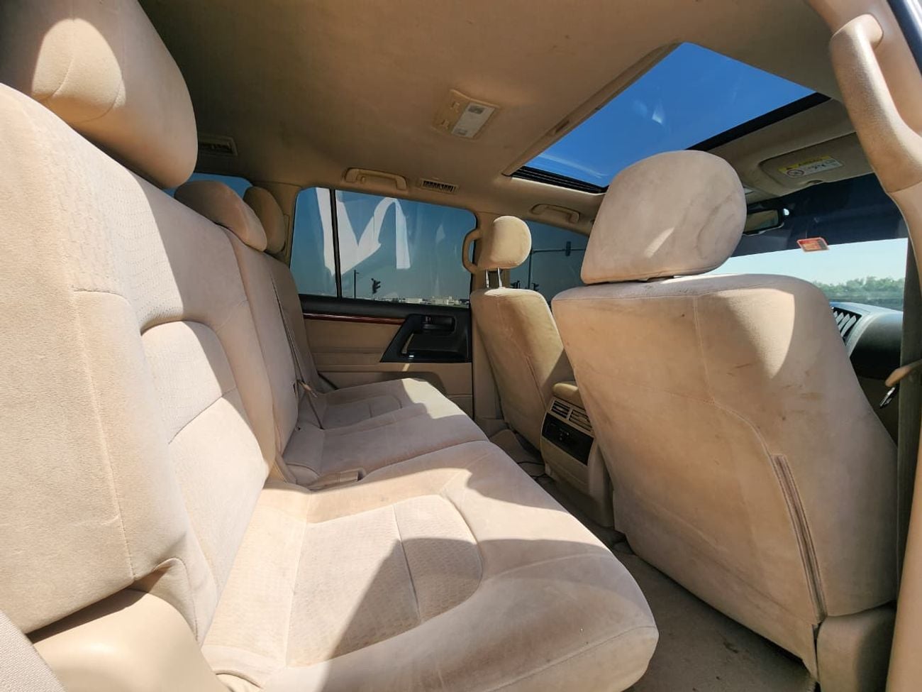 Toyota Land Cruiser GXR V8