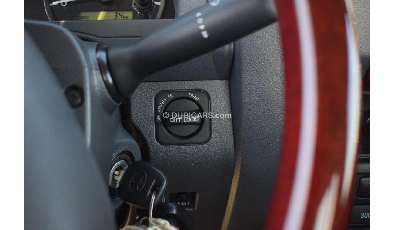 Toyota Land Cruiser Pick Up 79 SINGLE CAB PICKUP V8 4.5L DIESEL MT WITH DIFF.LOCK