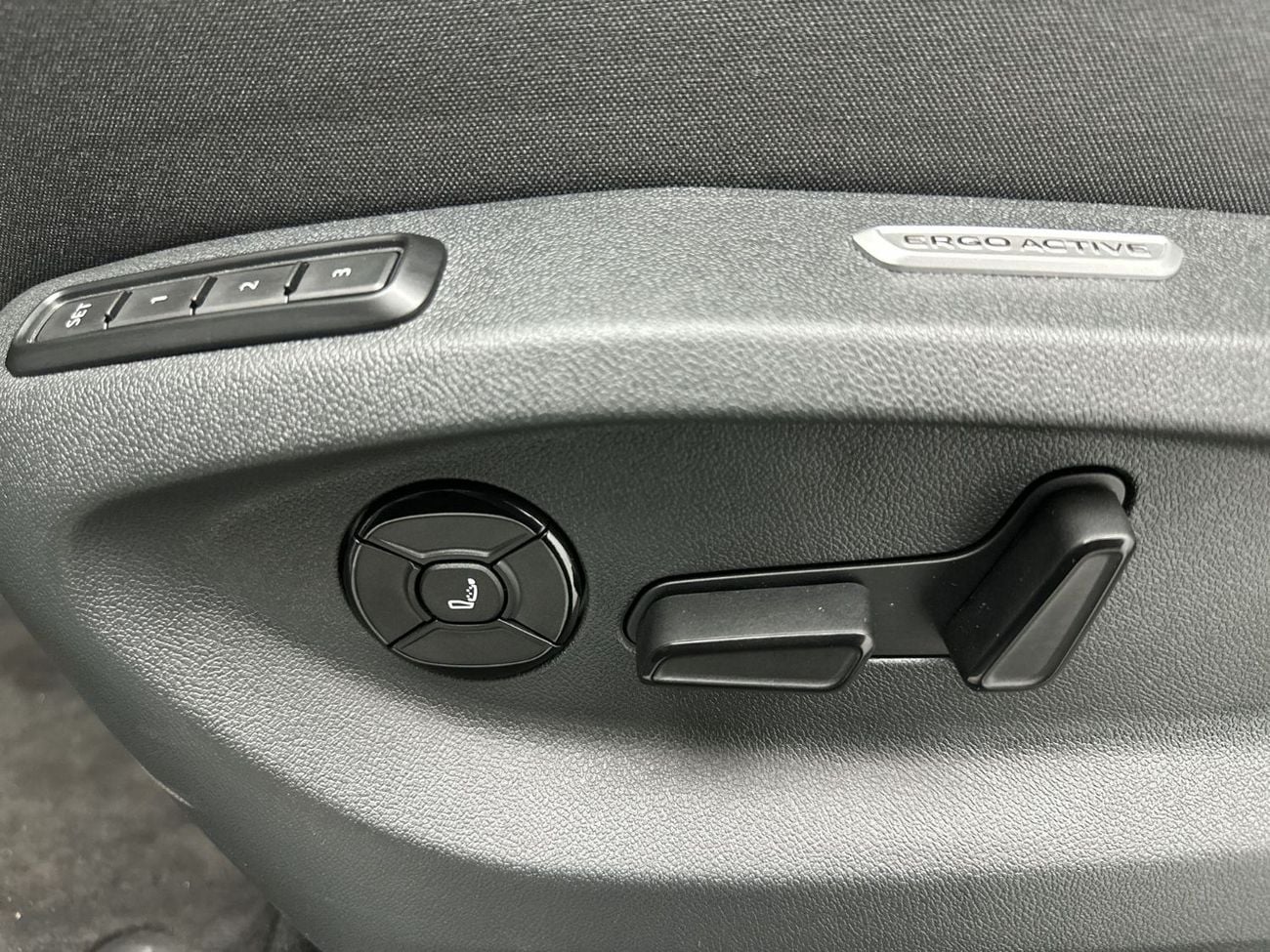 فولكس واجن تيجوان 1.4L | Panoramic Sunroof with Leather Seats  | VW Certified | GCC Specs