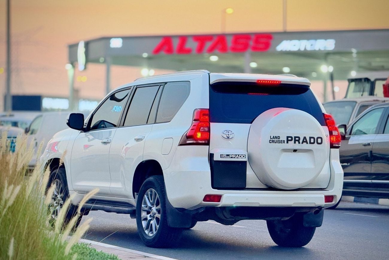 Toyota Prado GXR 2019 V6 Full option Sunroof, Coolbox , Electric seats top of The Range