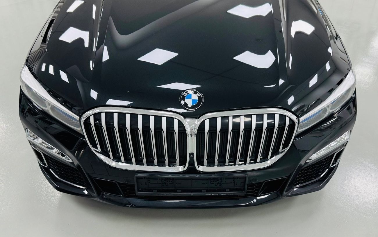 BMW 730Li Exclusive GCC .. FSH .. M kit .. Perfect Condition .. Warranty .