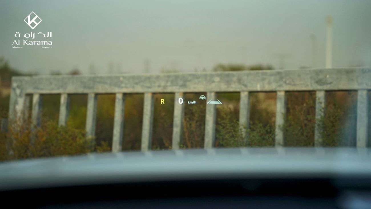 Toyota Camry Lumiere 2.5L Hybrid - Radar - JBL Sound - 360 Camera -  Touch Control Rear Seats