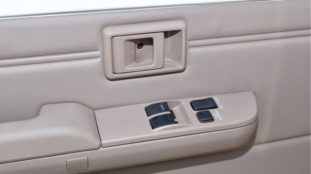 Toyota Land Cruiser 70 LC78  4.0L Double Tank Auto Transmission