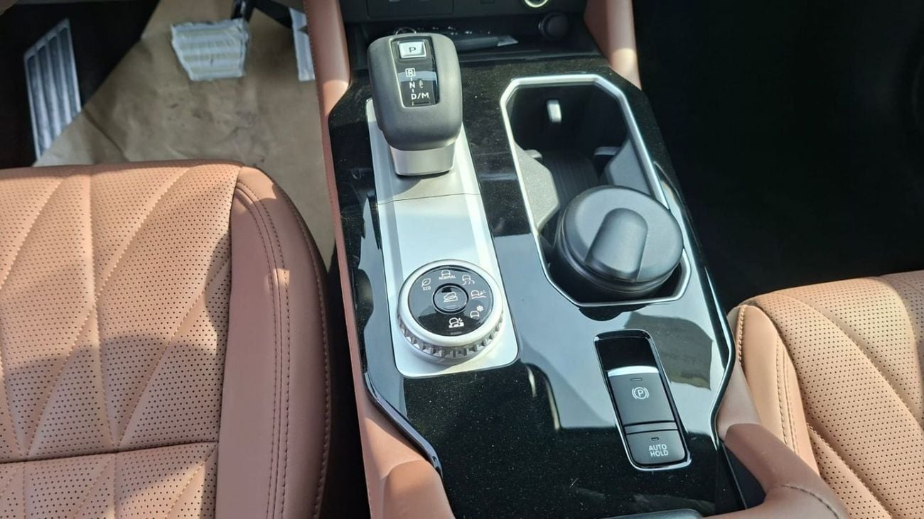 ميتسوبيشي آوتلاندر Mitsubishi Outlander P-LINE 2026 4WD