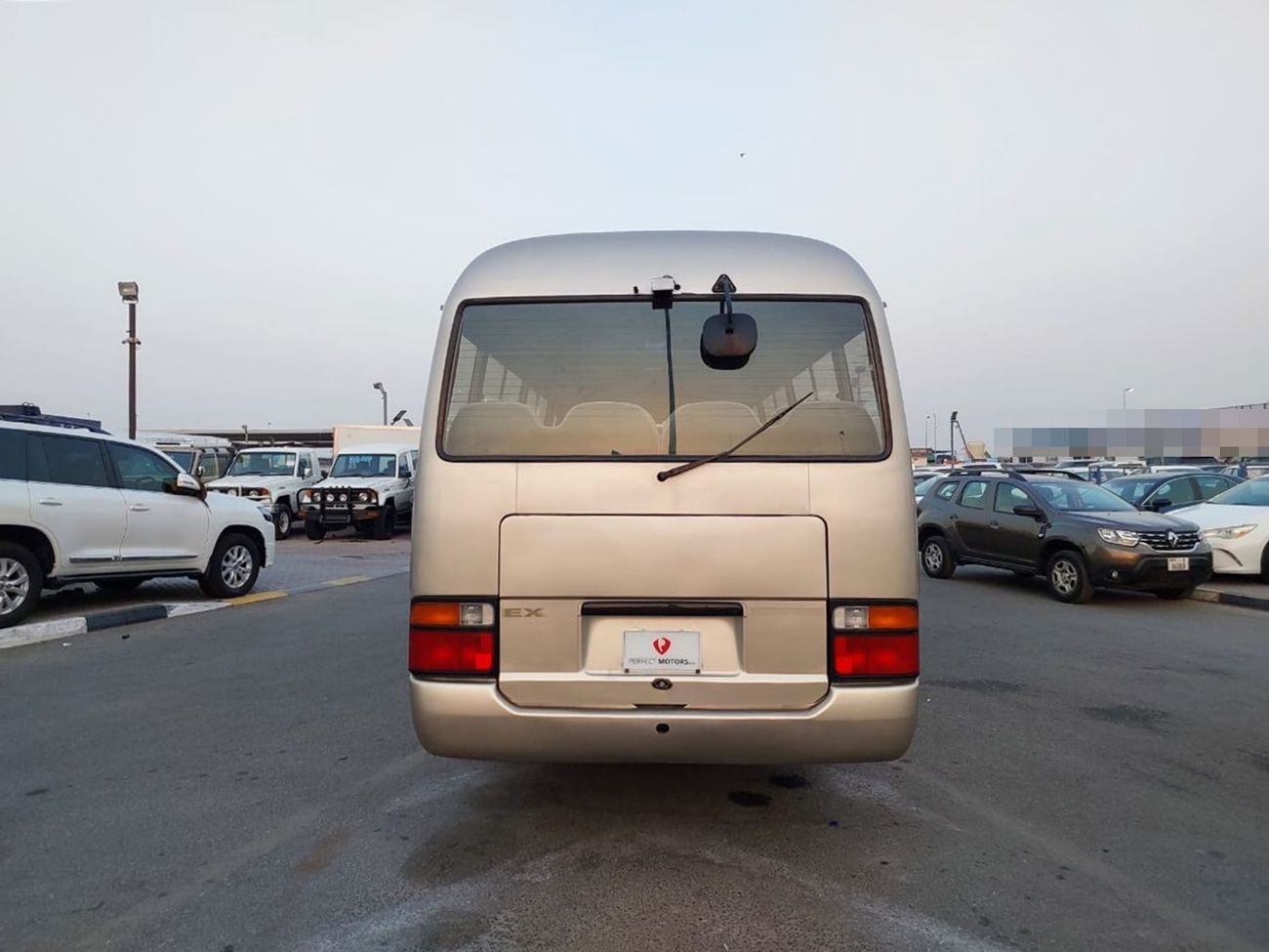 Toyota Coaster TOYOTA COASTER BUS RHD 1996 MODEL 4.1 L DIESEL AUTOMATIC(PM04049)