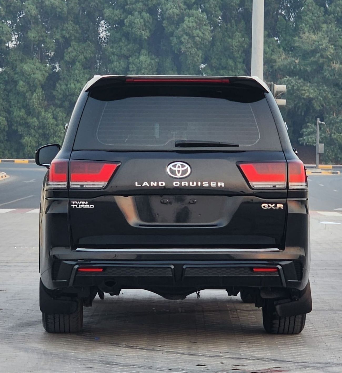 Toyota Land Cruiser GXR 4.6L UPGRADE 2024