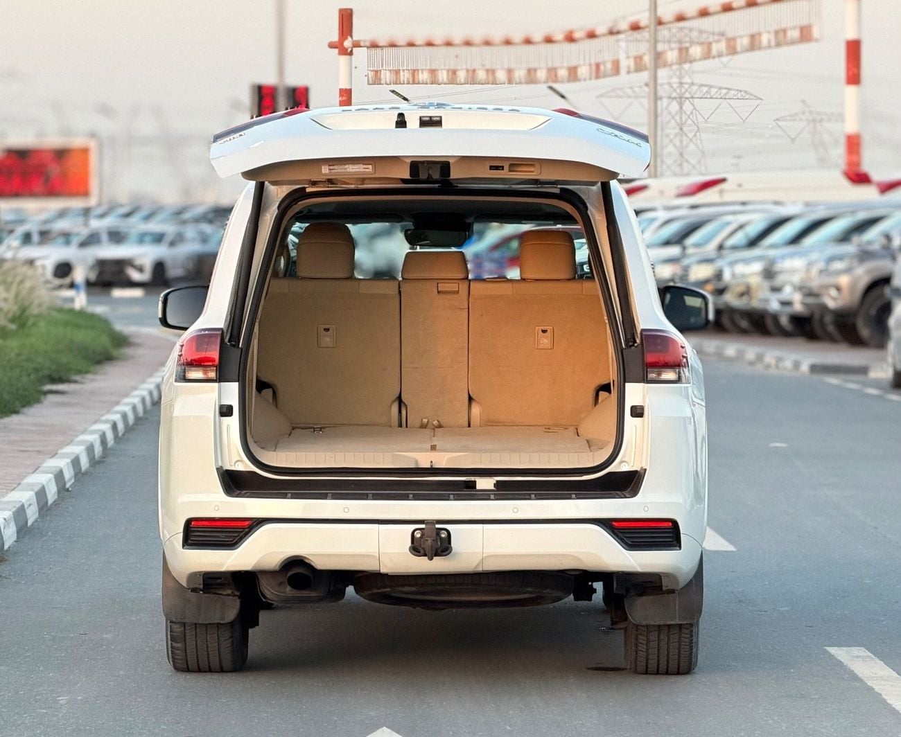 تويوتا لاند كروزر 2023 Model GXR Twin Turbo 3.5L Engine Full Option Very Perfect Condition