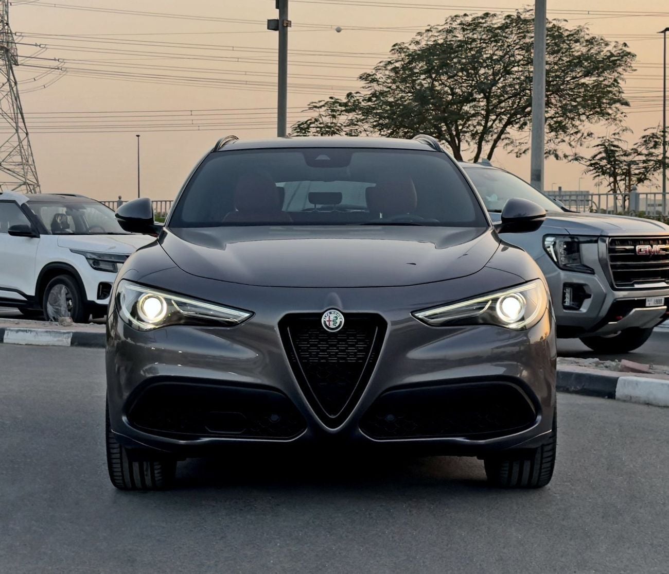 ألفا روميو ستيلفيو Veloce 2.0L