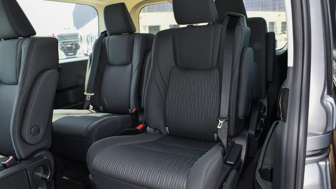 Toyota Granvia Basic Option