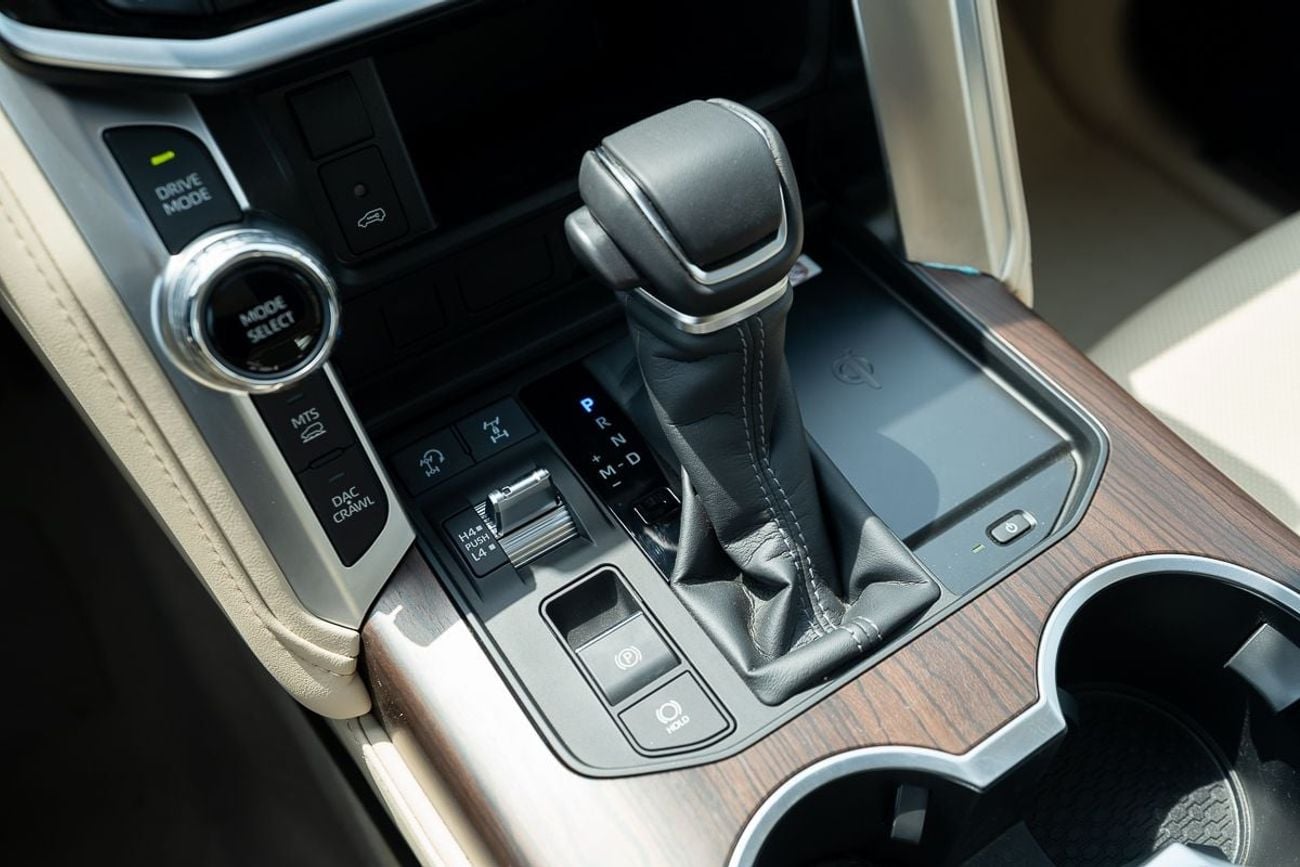 تويوتا لاند كروزر GXR HEV MAX 3.5L V6 Hybrid 2026