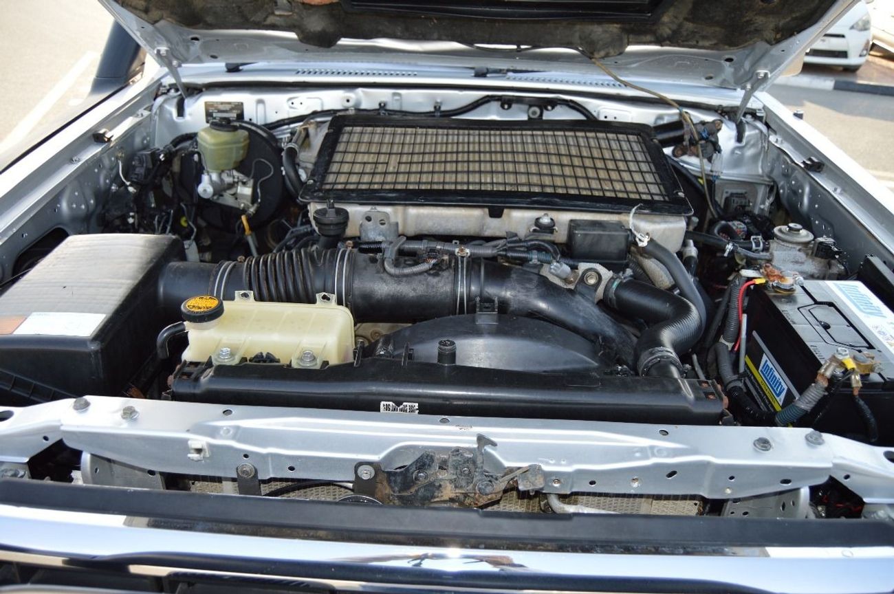 Toyota Land Cruiser Pick Up 2013 TOYOTA LAND CRUISER DOUBLE GXL