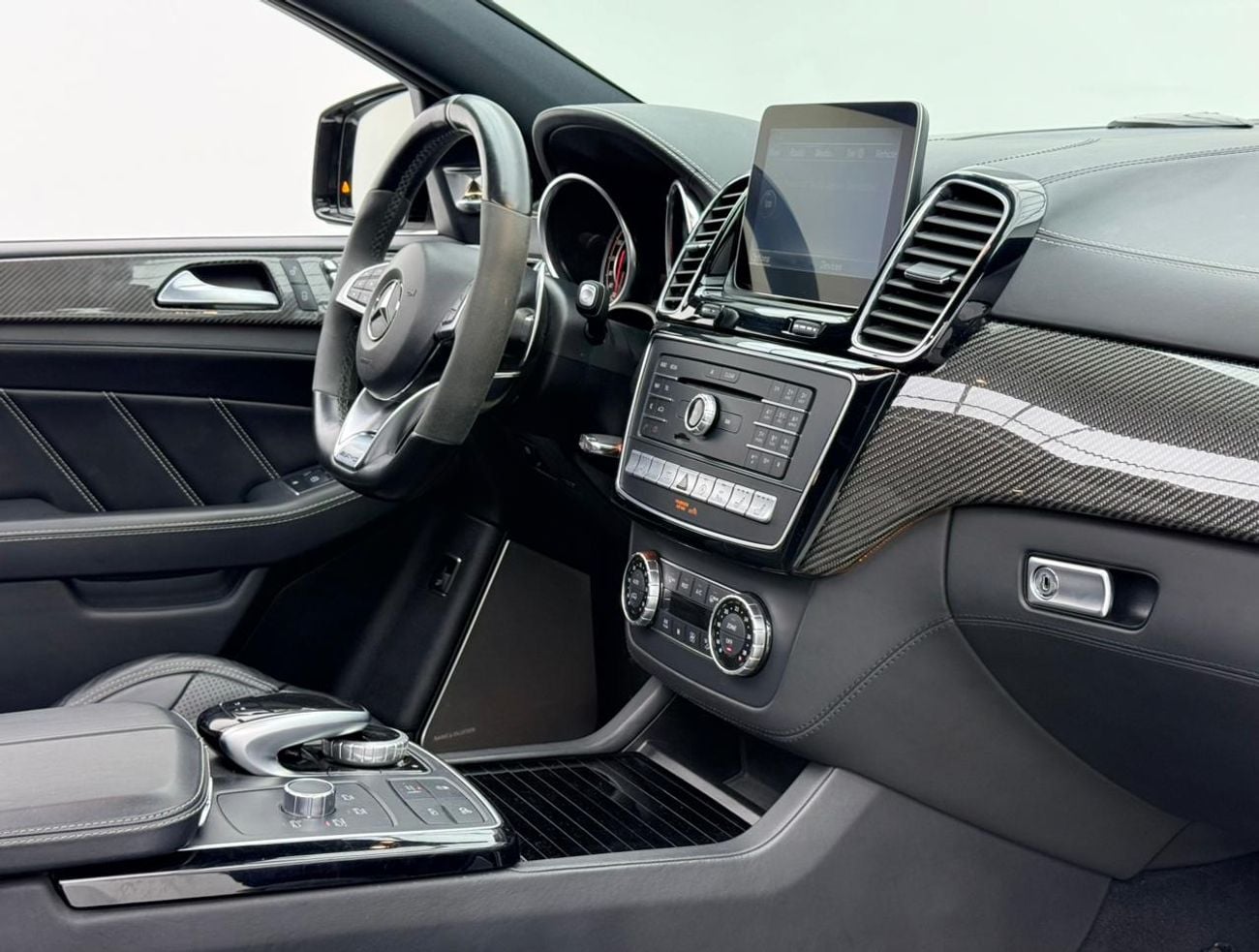 Mercedes Benz GLE 63 AMG S 2017 Mercedes Benz GLE 63 S AMG Coupe, Service History, Fully Loaded, Excellent Condition, Japanes