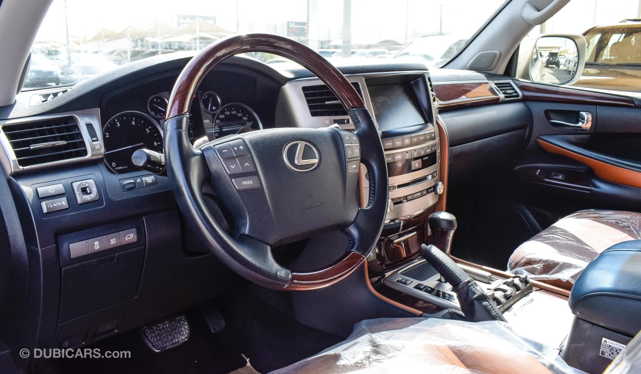 Lexus LX570