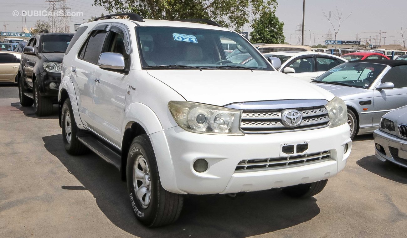 Toyota Fortuner SR5