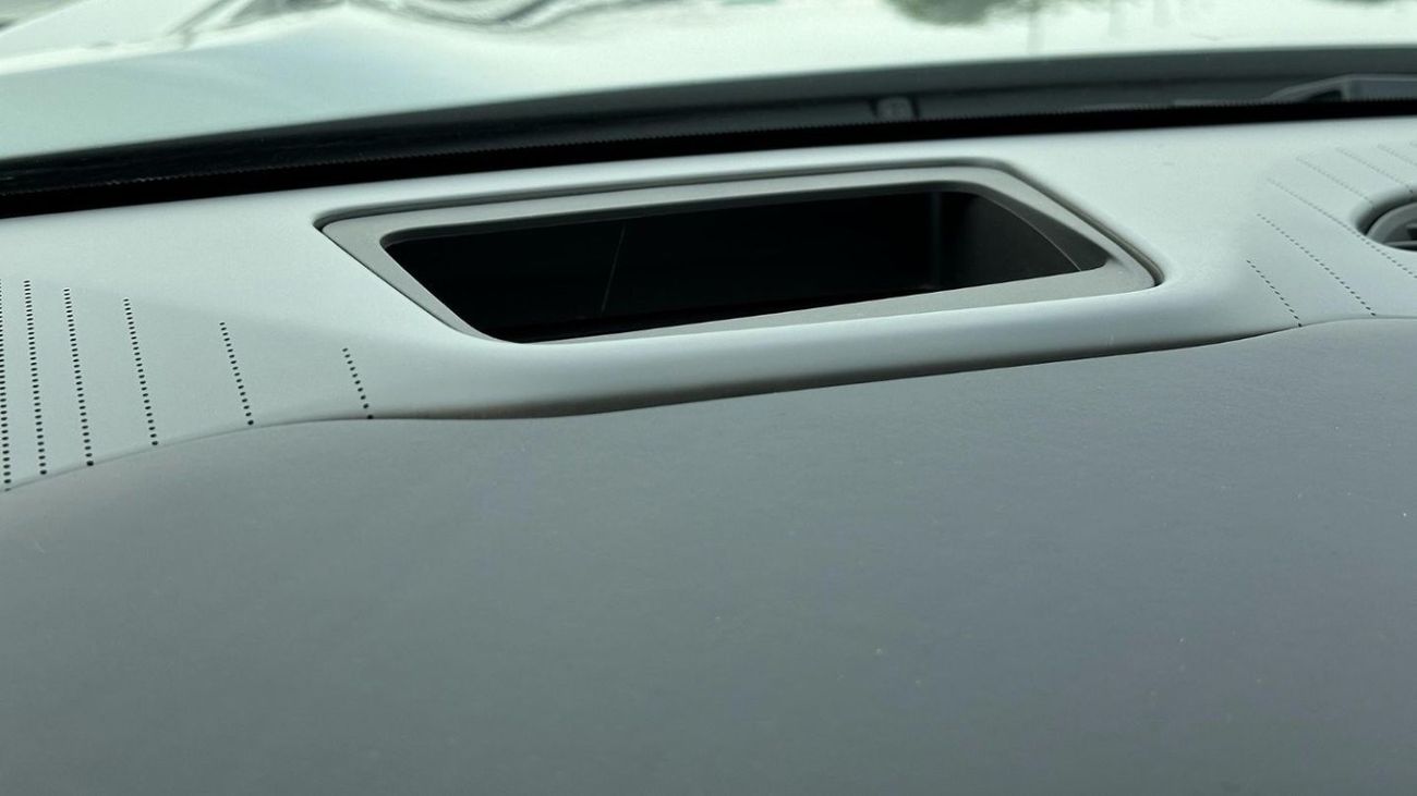 كاديلاك إسكالاد Sport Platinum 6.2L V8 For Export